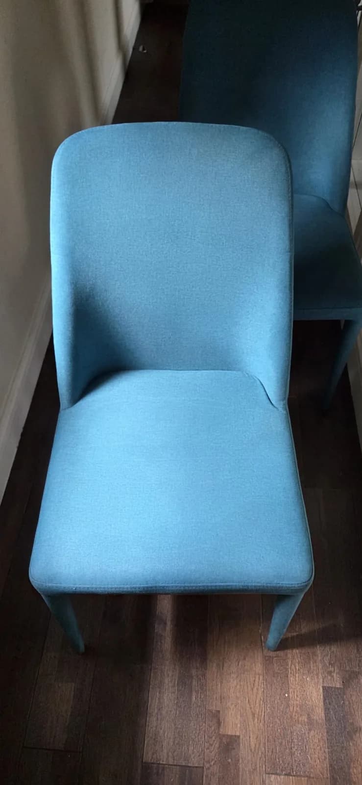 The same blue dining chair after upholstery cleaning